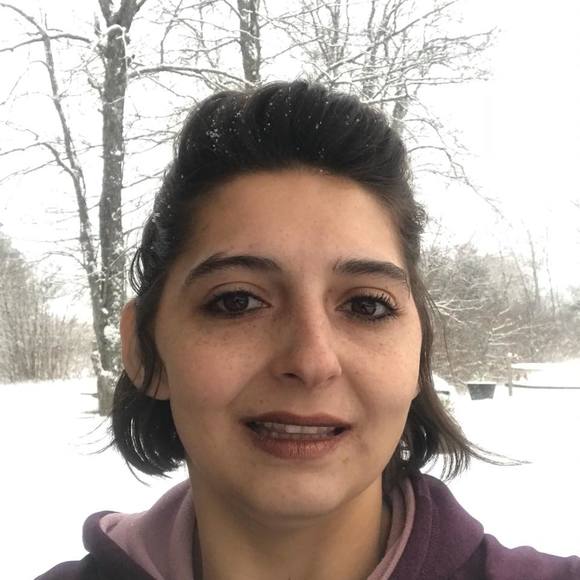 Meet your Posher, Ashley - Picture 1 of 1